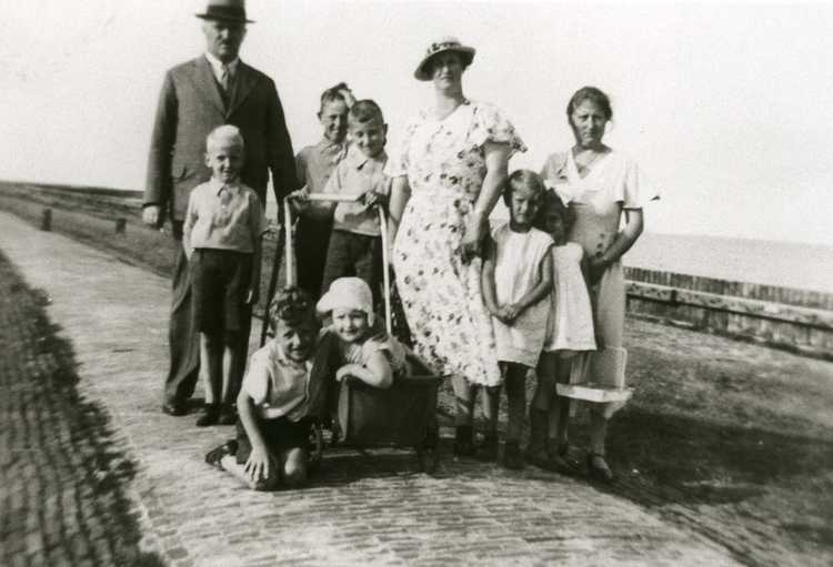 Dokter Vonk en zijn gezin 