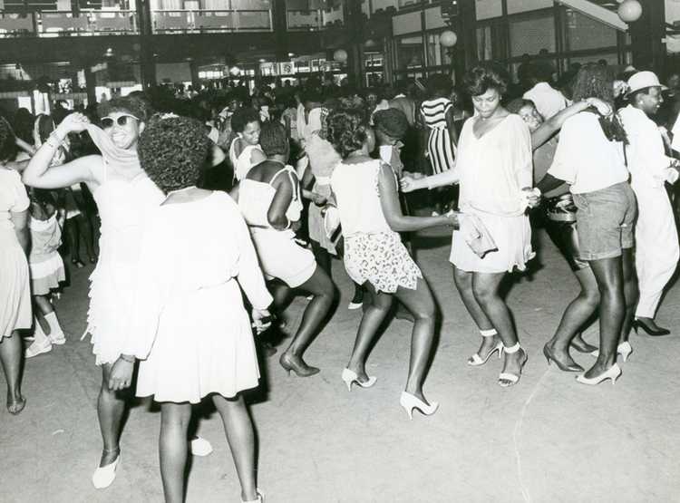Surinaamse dag op het Agoraplein, begin jaren tachtig