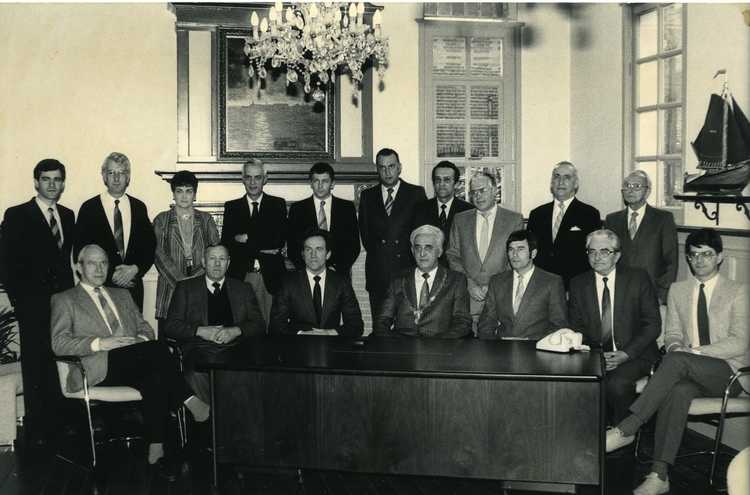 De gemeenteraad van Urk, ca. 1986.