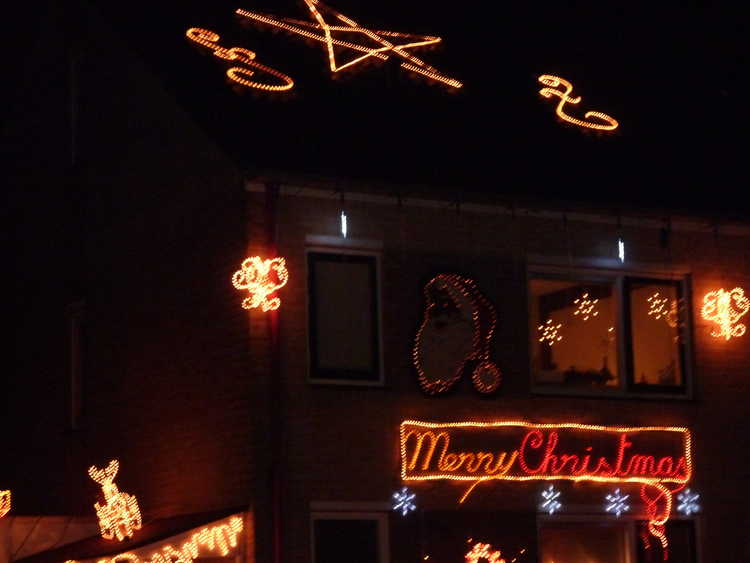 Versierde woning kerst 2011, Swifterbant