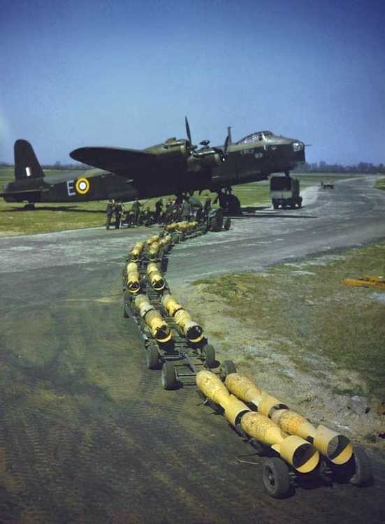 Stirling_of_7_sqn