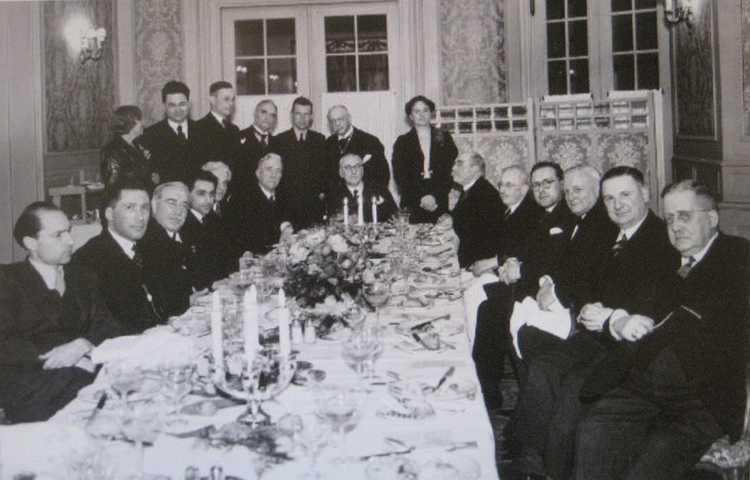 Diner IISG 1937 met van Winter en Brugmans